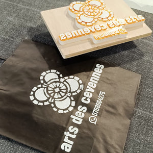 Ejemplo de estampado con los sellos gigantes BigStamping