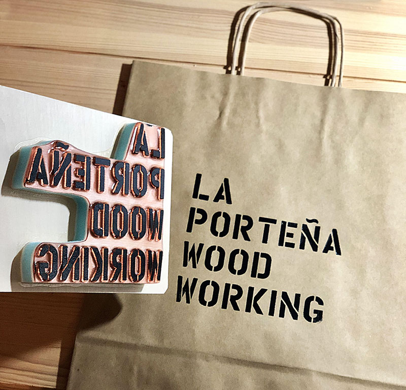 Customized bags with BigStampingCustomized dies for stamping paper bags